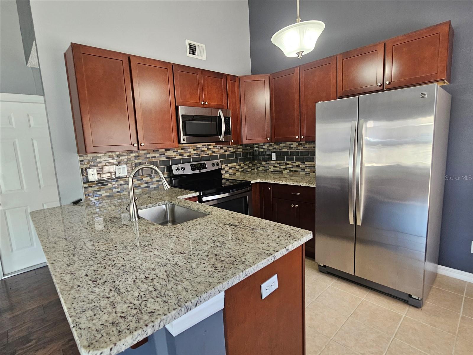 LAKE ST GEORGE SOUTH UNIT II - Residential Lease