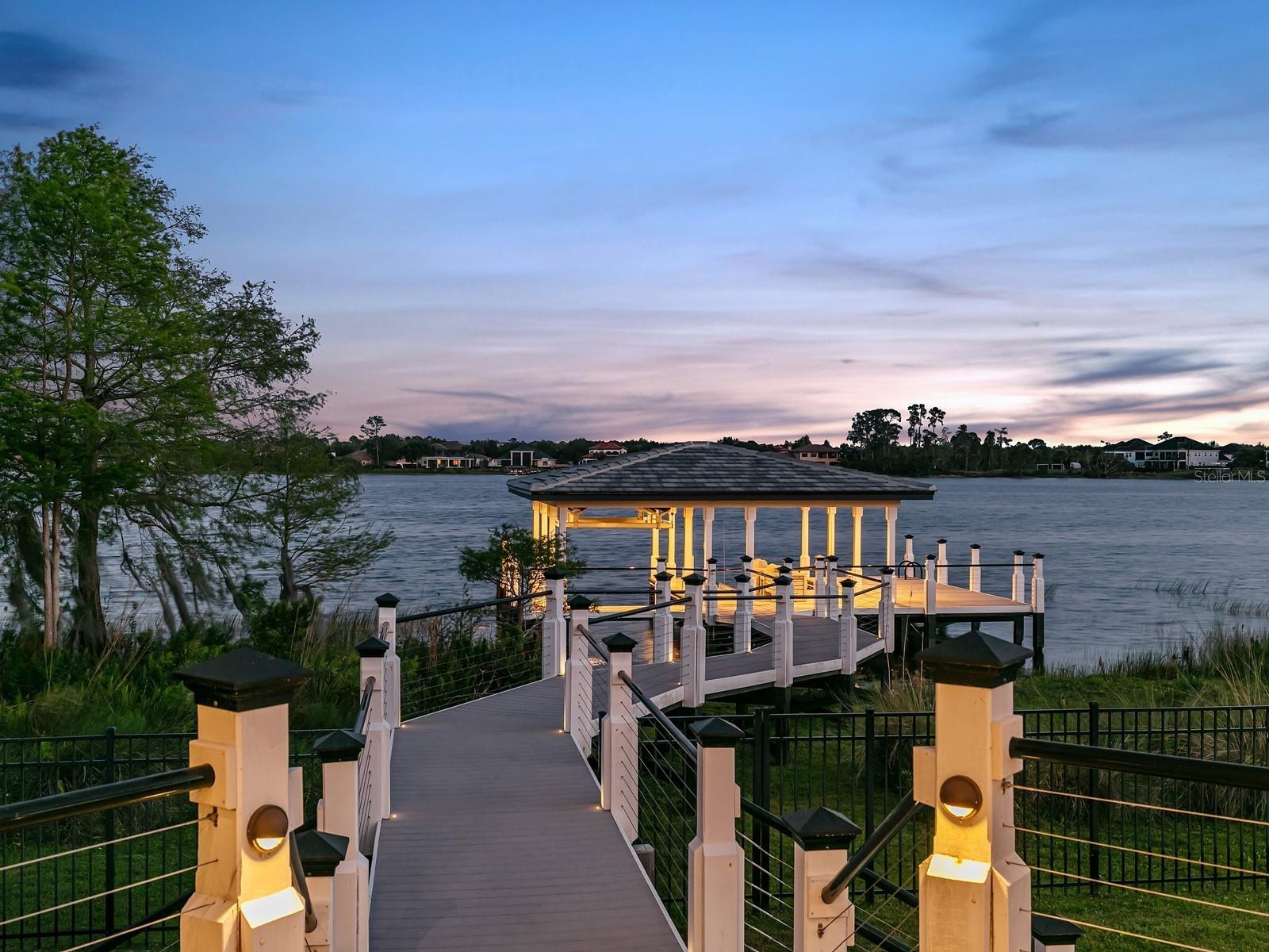 CASA DEL LAGO REP - Residential
