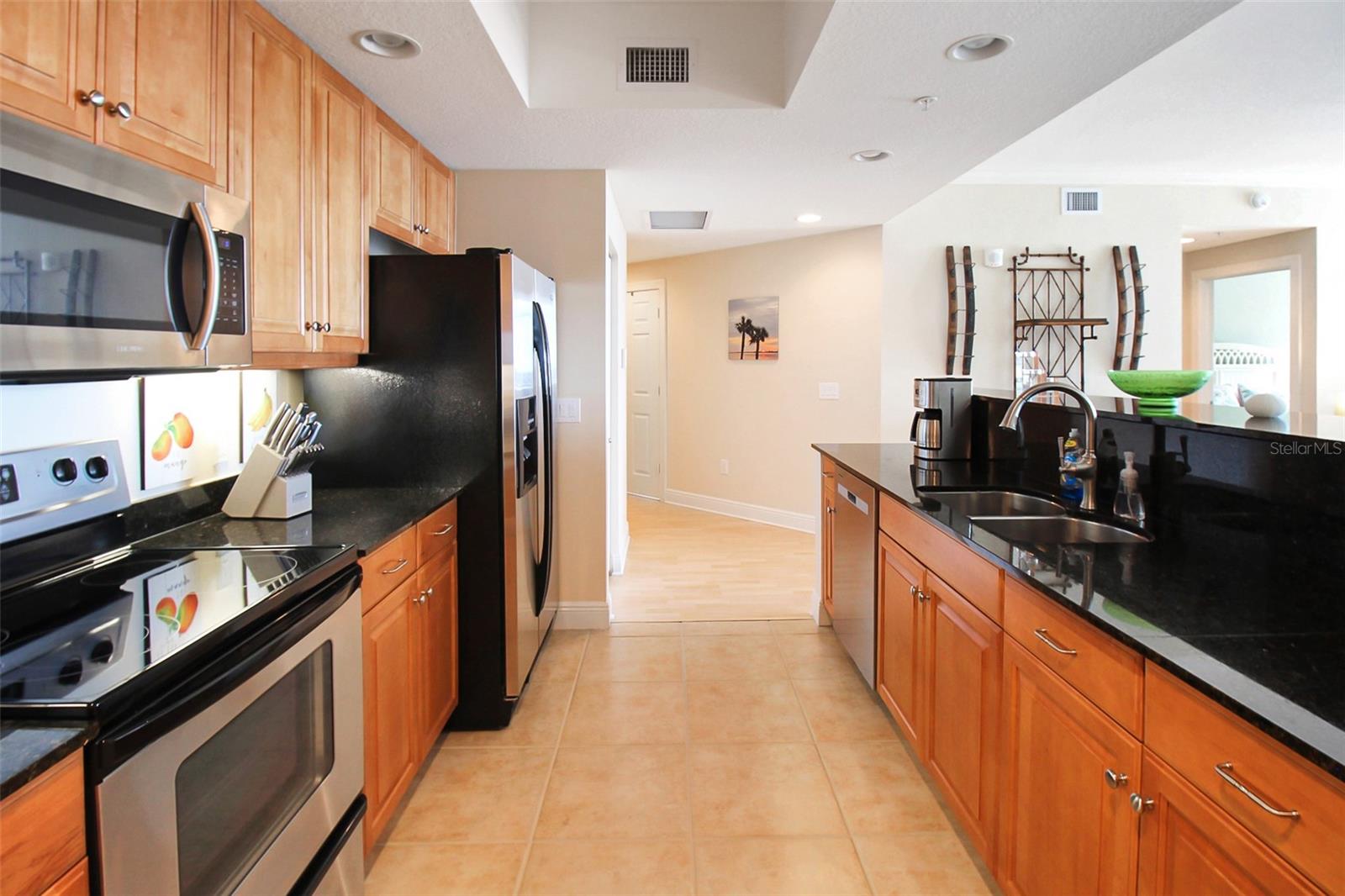 ALINARI - Residential Lease
