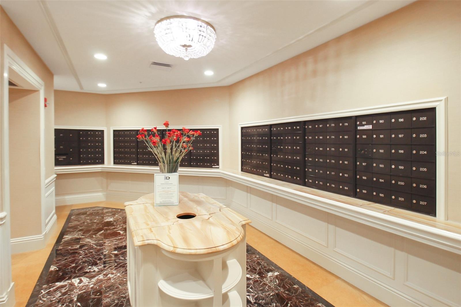 ALINARI - Residential Lease