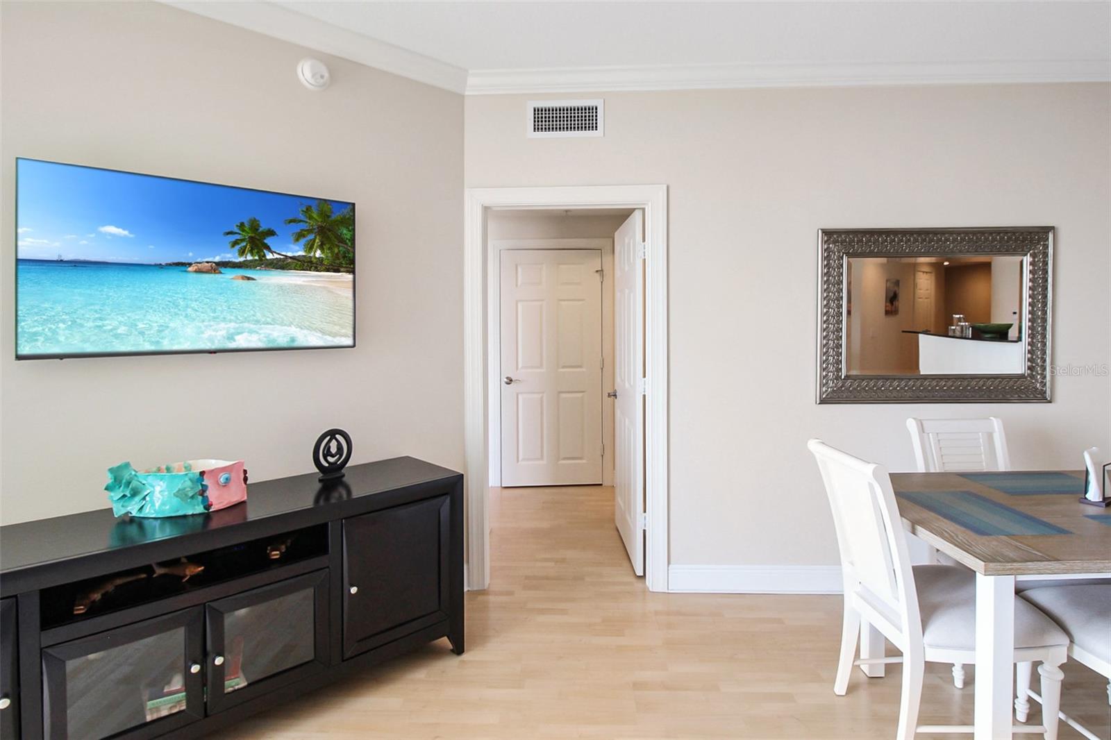 ALINARI - Residential Lease