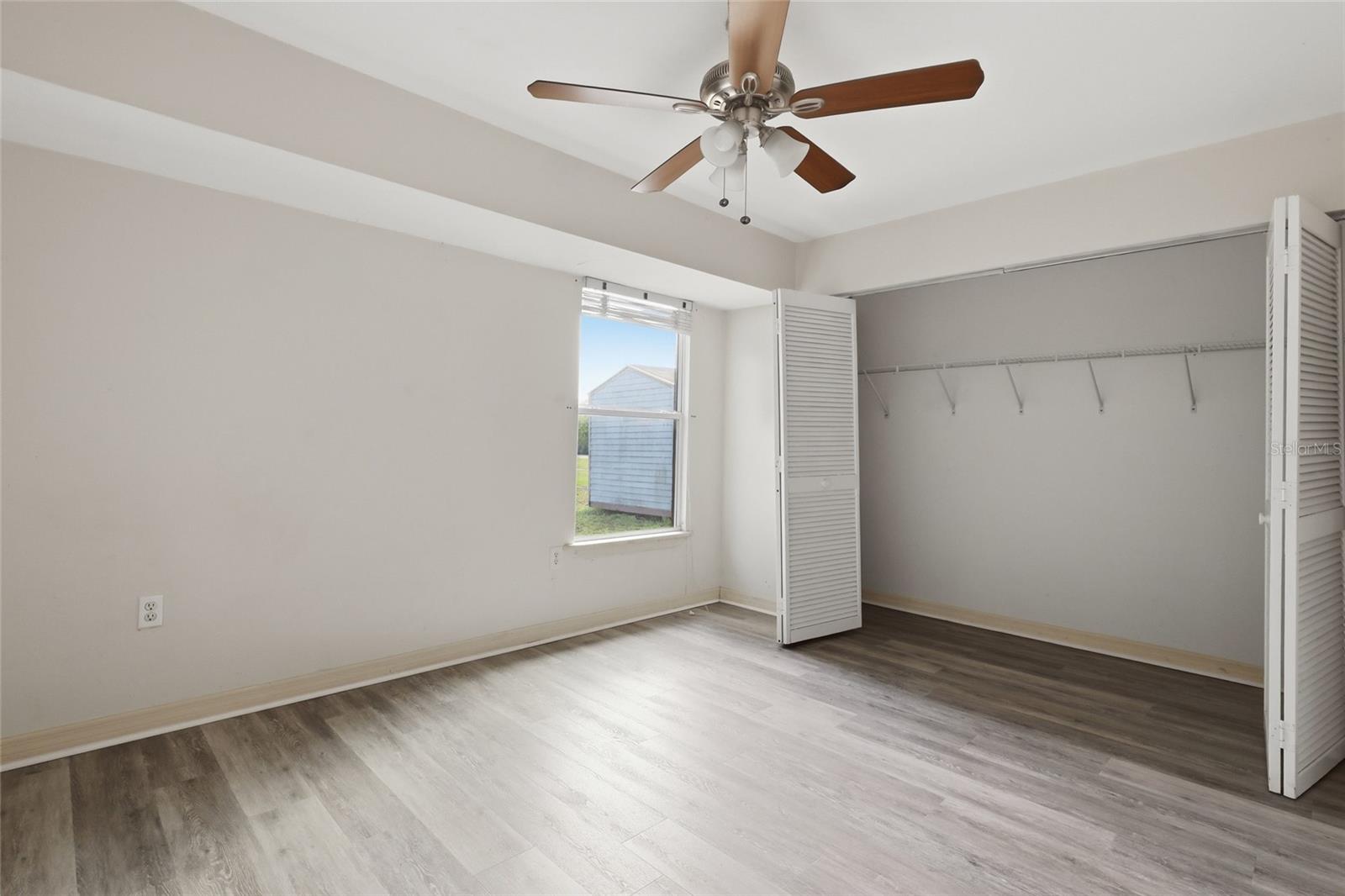 ACREAGE & UNREC - Residential