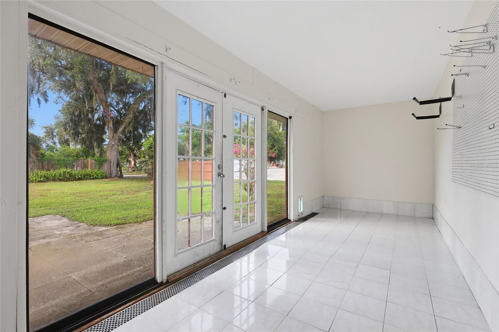 ACREAGE & UNREC - Residential