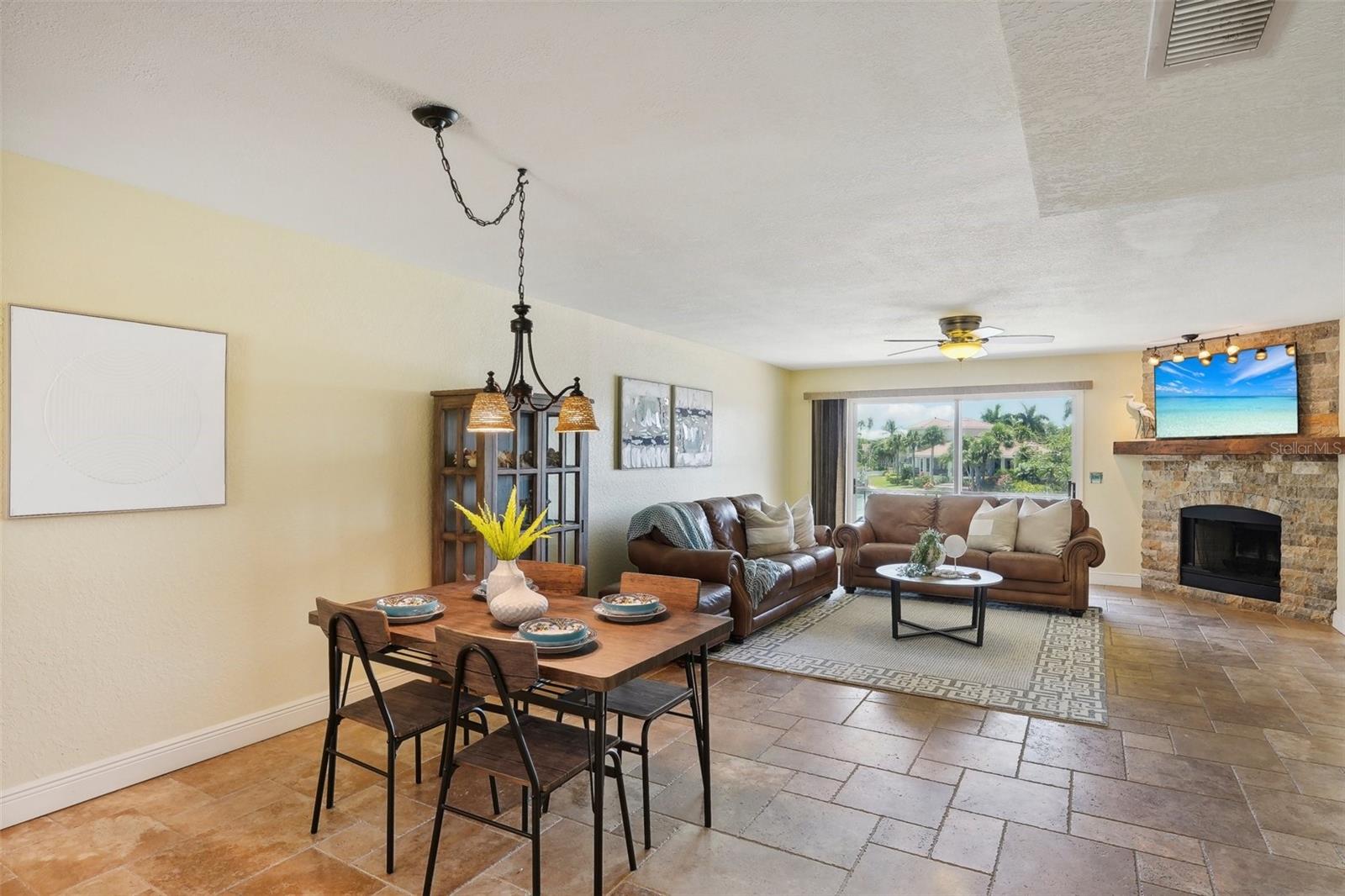 PALM ISLAND TOWNHOMES - Residential Lease