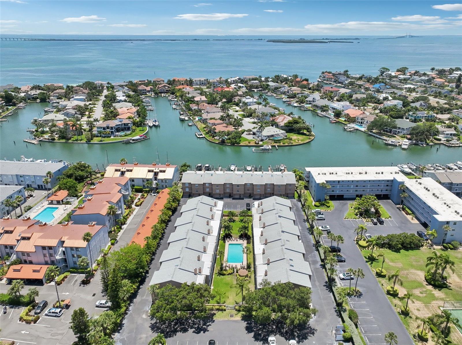 PALM ISLAND TOWNHOMES - Residential Lease