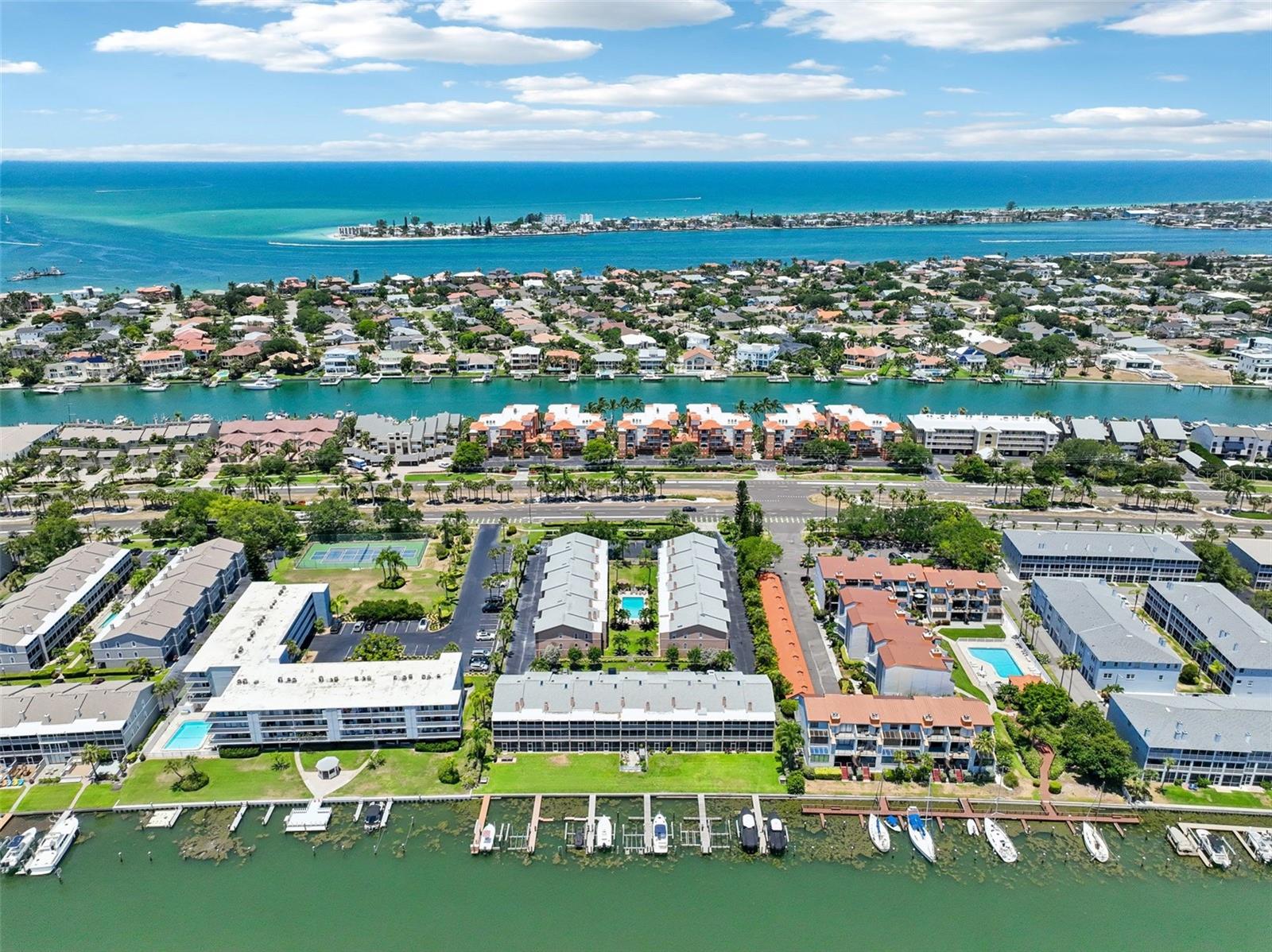 PALM ISLAND TOWNHOMES - Residential Lease