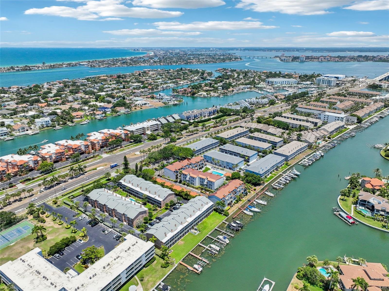 PALM ISLAND TOWNHOMES - Residential Lease