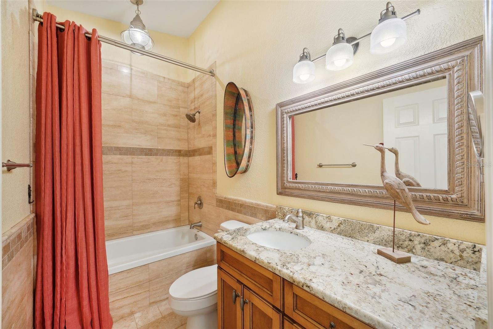 PALM ISLAND TOWNHOMES - Residential Lease