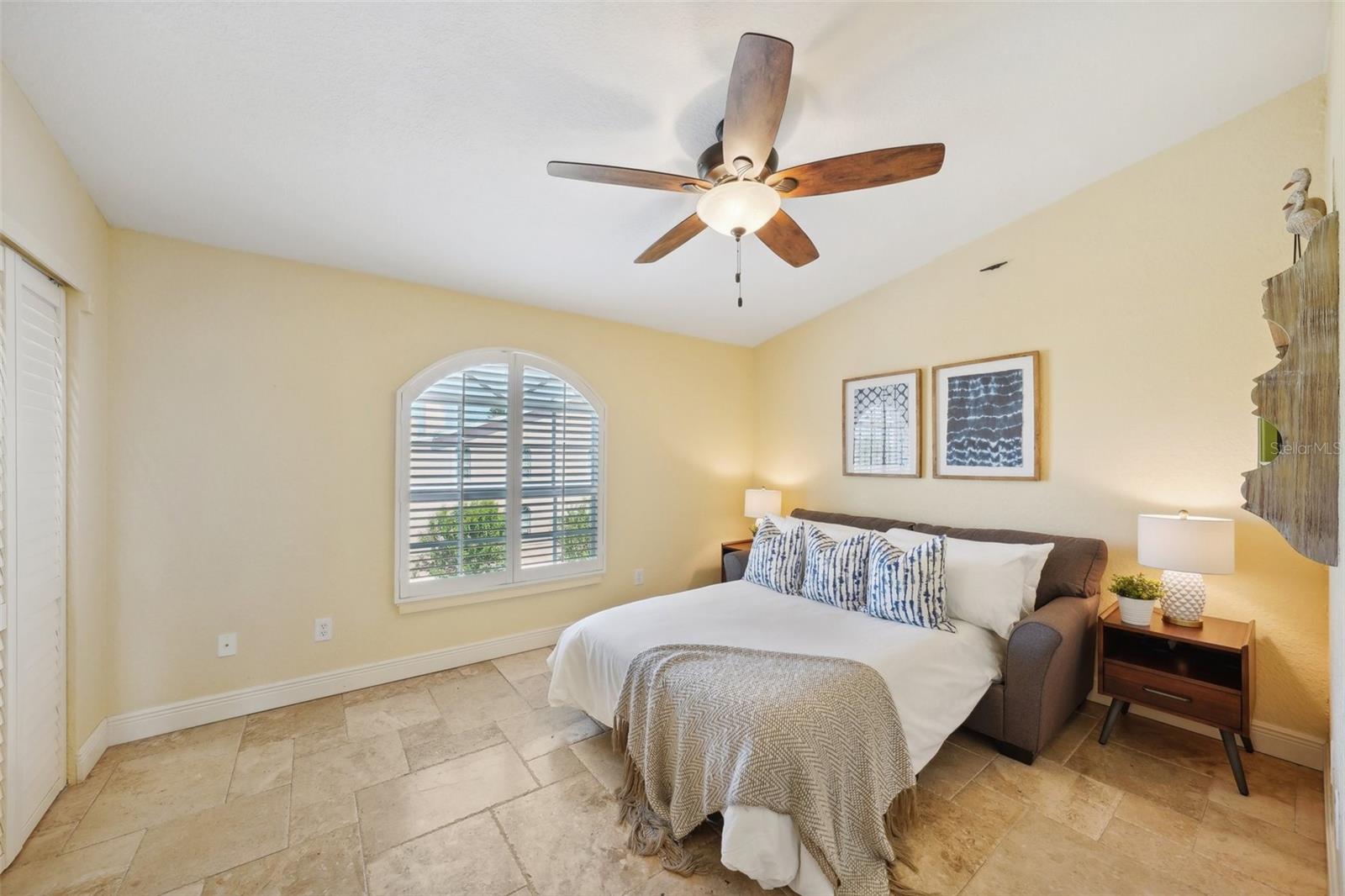 PALM ISLAND TOWNHOMES - Residential Lease