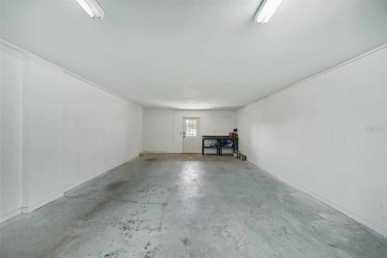 PALM ISLAND TOWNHOMES - Residential Lease