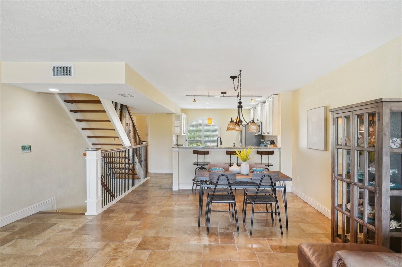 PALM ISLAND TOWNHOMES - Residential Lease