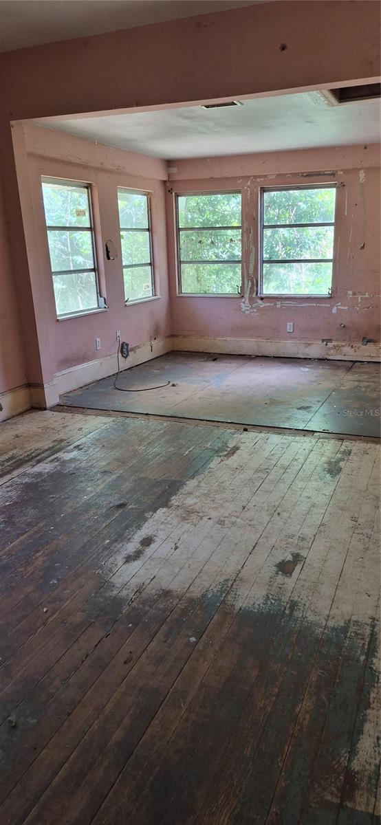 UNINCORPORATED 5949 A - Residential