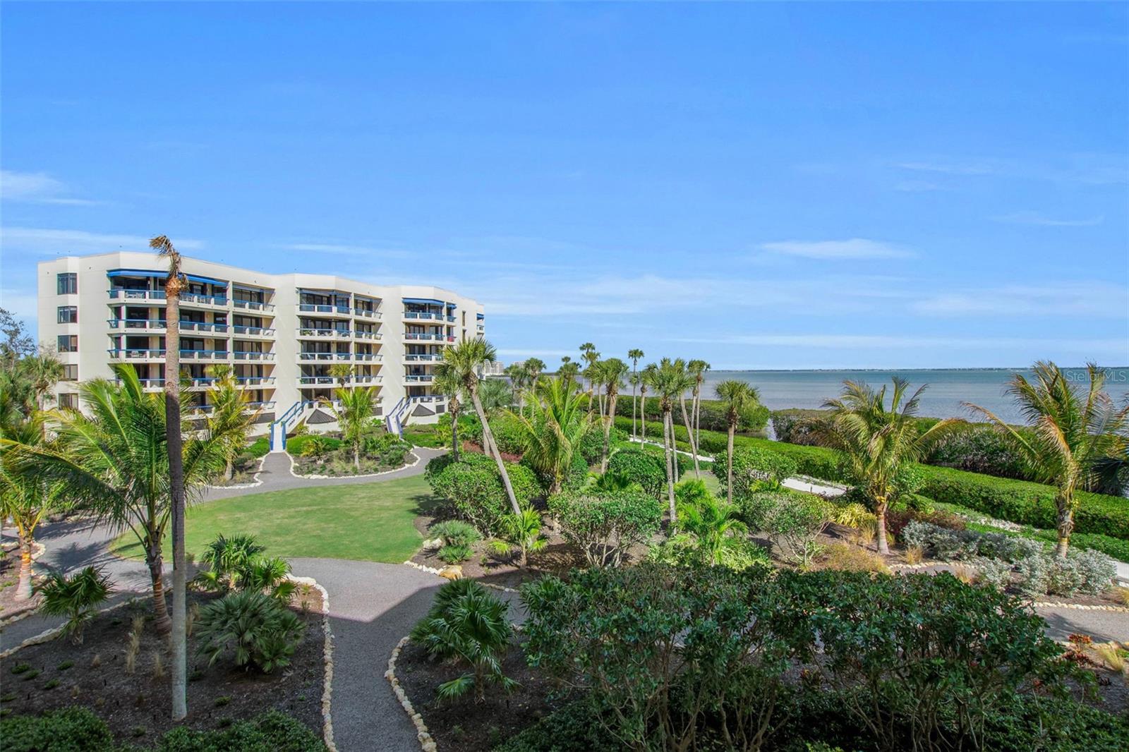 FAIRWAY BAY - Residential