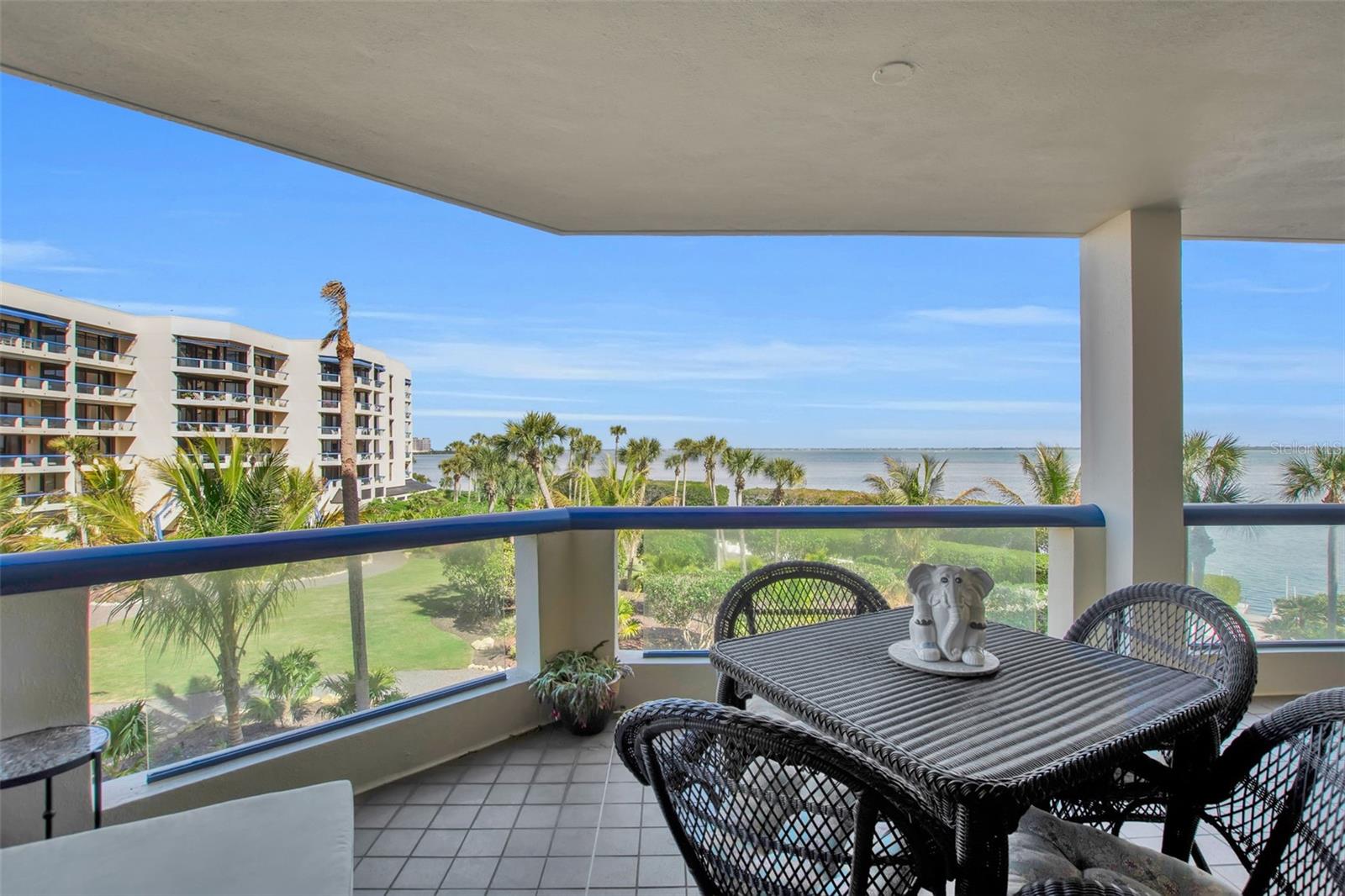 FAIRWAY BAY - Residential