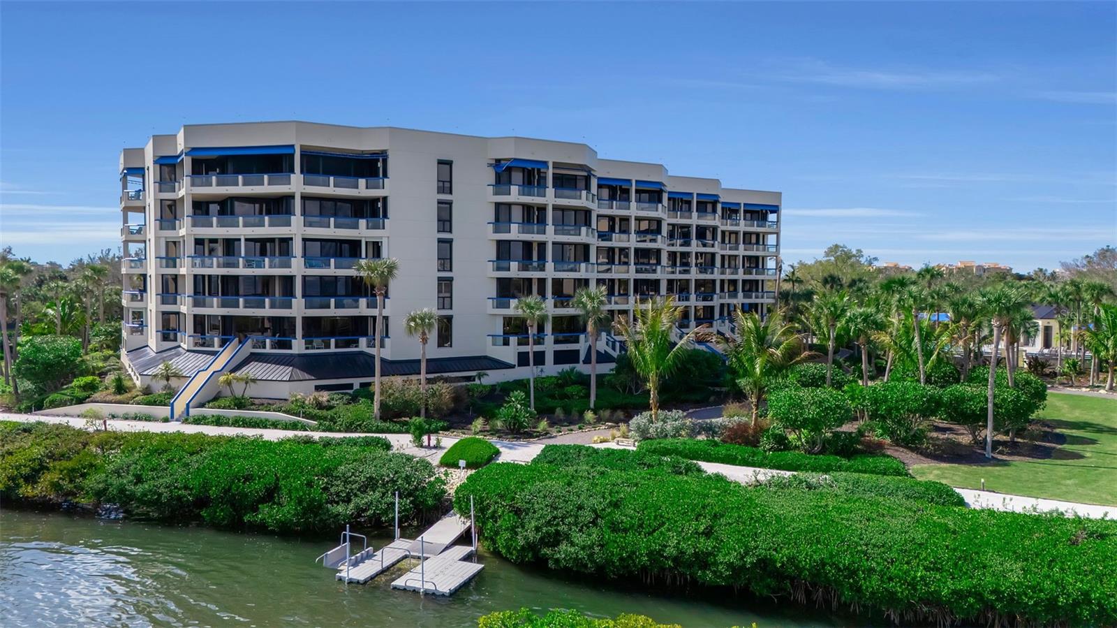 FAIRWAY BAY - Residential