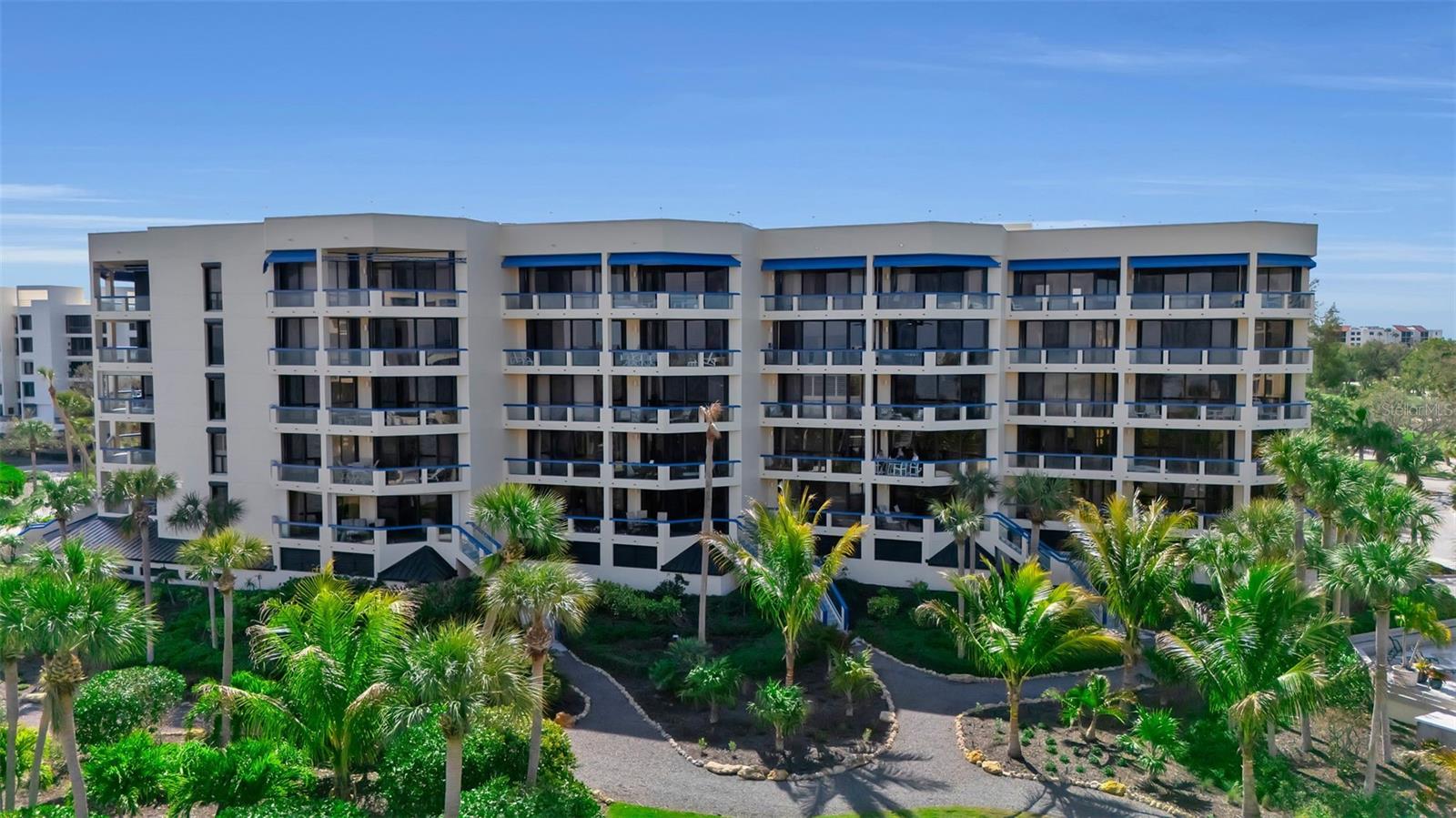 FAIRWAY BAY - Residential