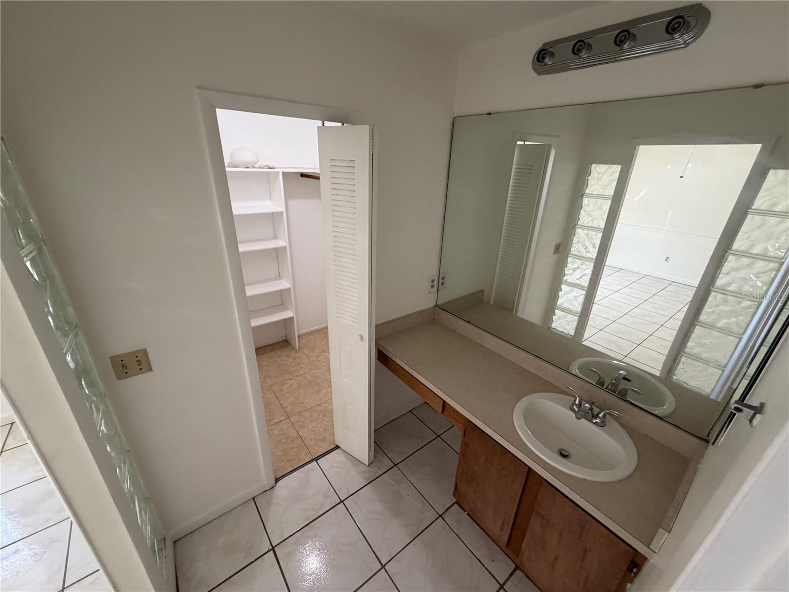 GROVE HILL UNIT 2 - Residential