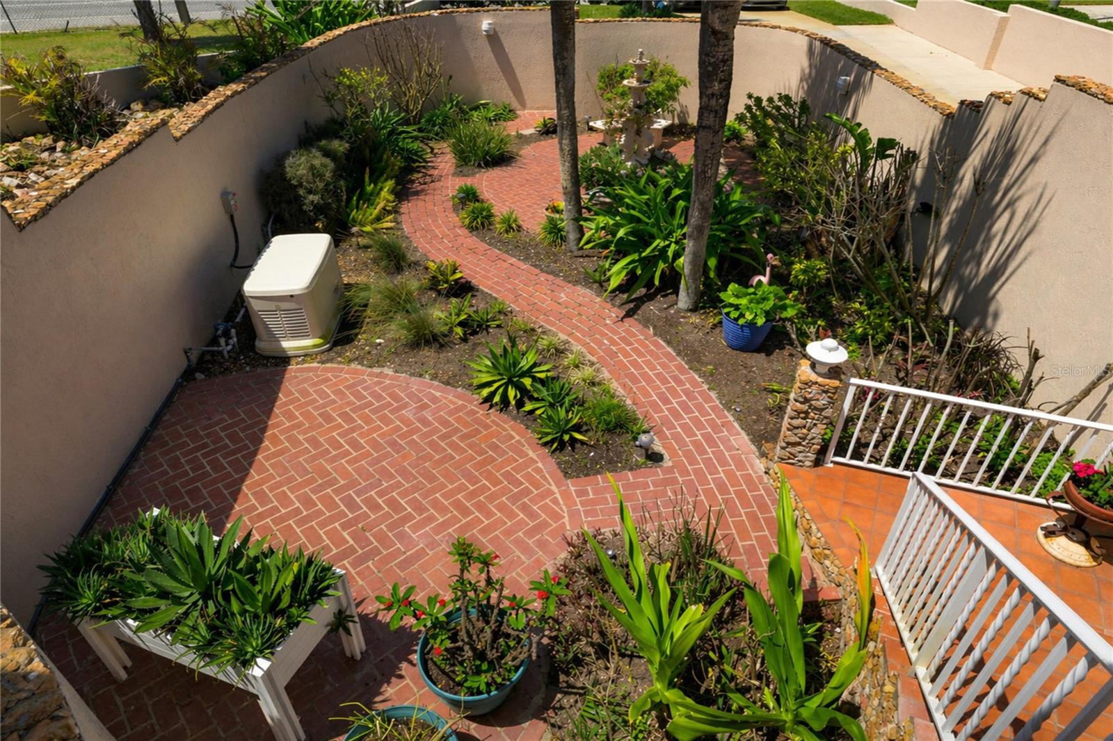 KAHNWAY HEIGHTS - Residential