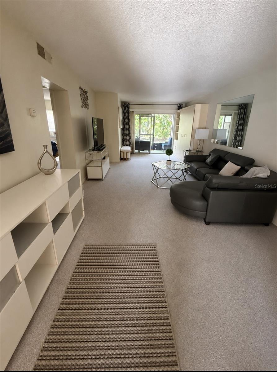 PATRICIAN OAKS - Residential