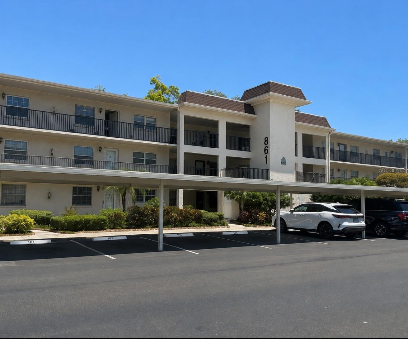 PATRICIAN OAKS - Residential