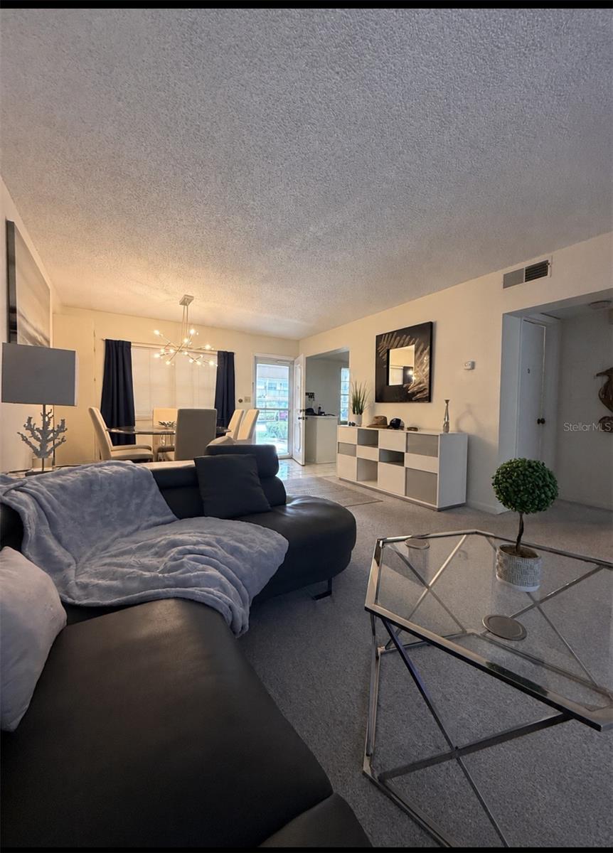 PATRICIAN OAKS - Residential