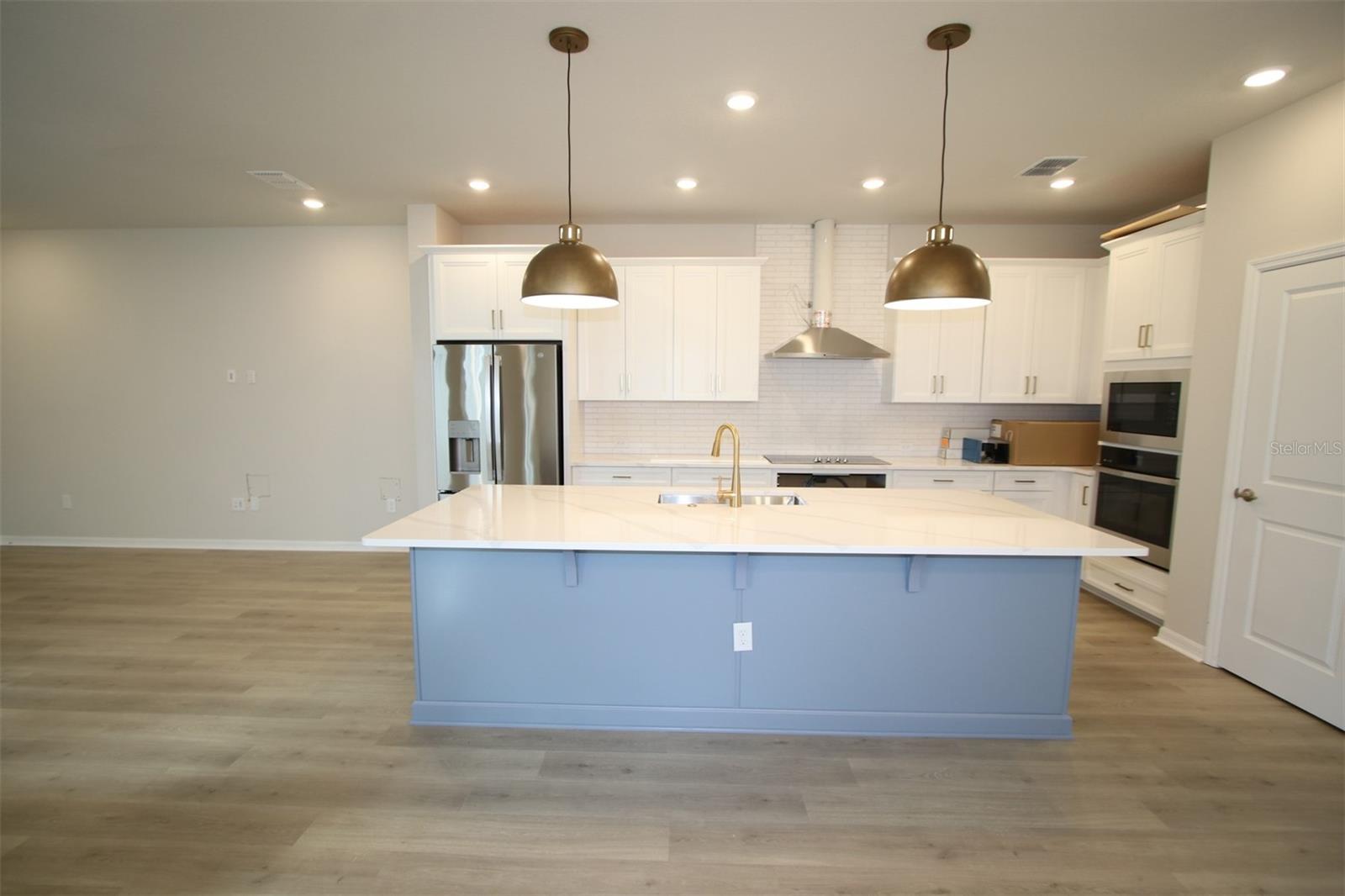 LAUREATE PARK - Residential