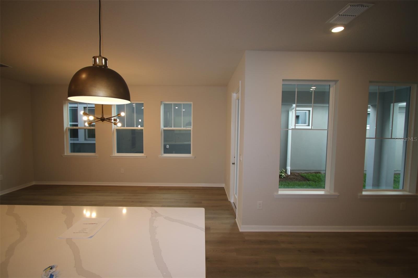 LAUREATE PARK - Residential