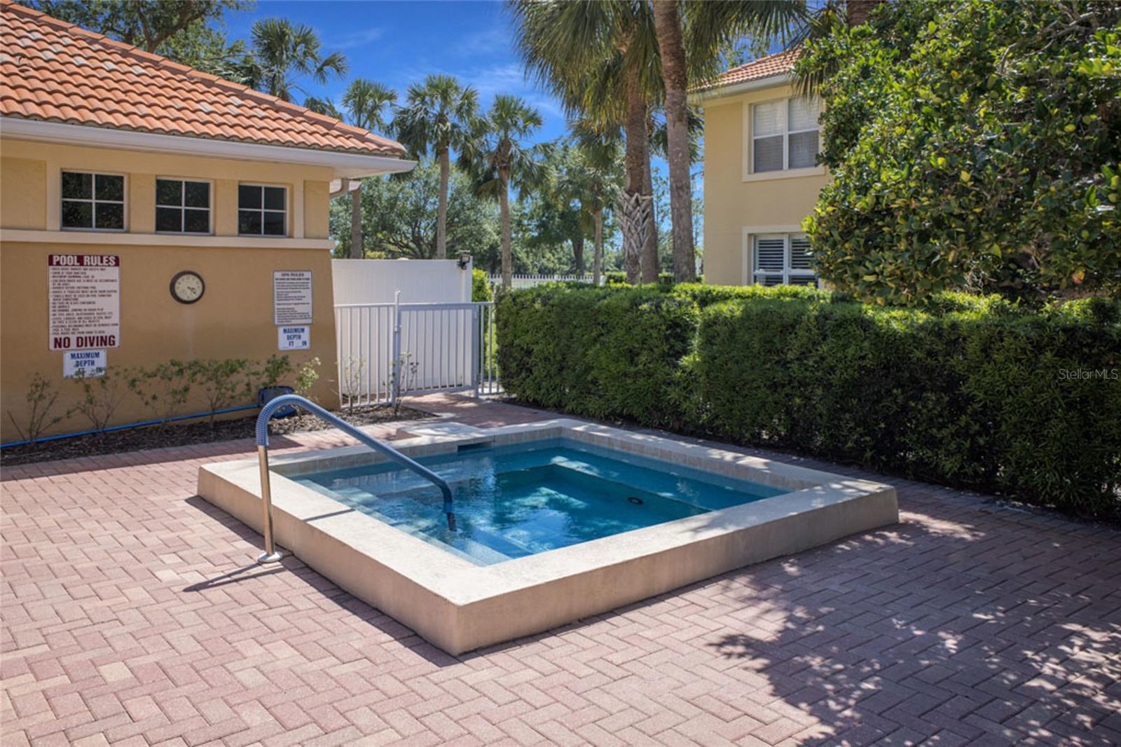 BOCA GROVE - Residential