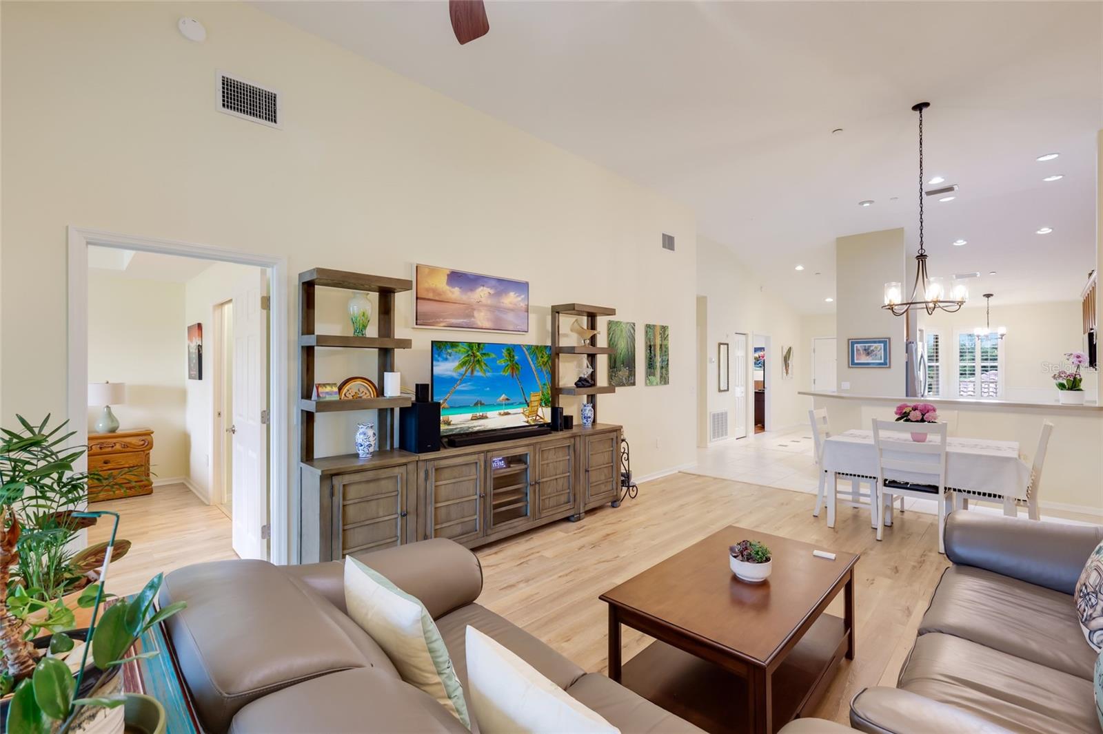 BOCA GROVE - Residential