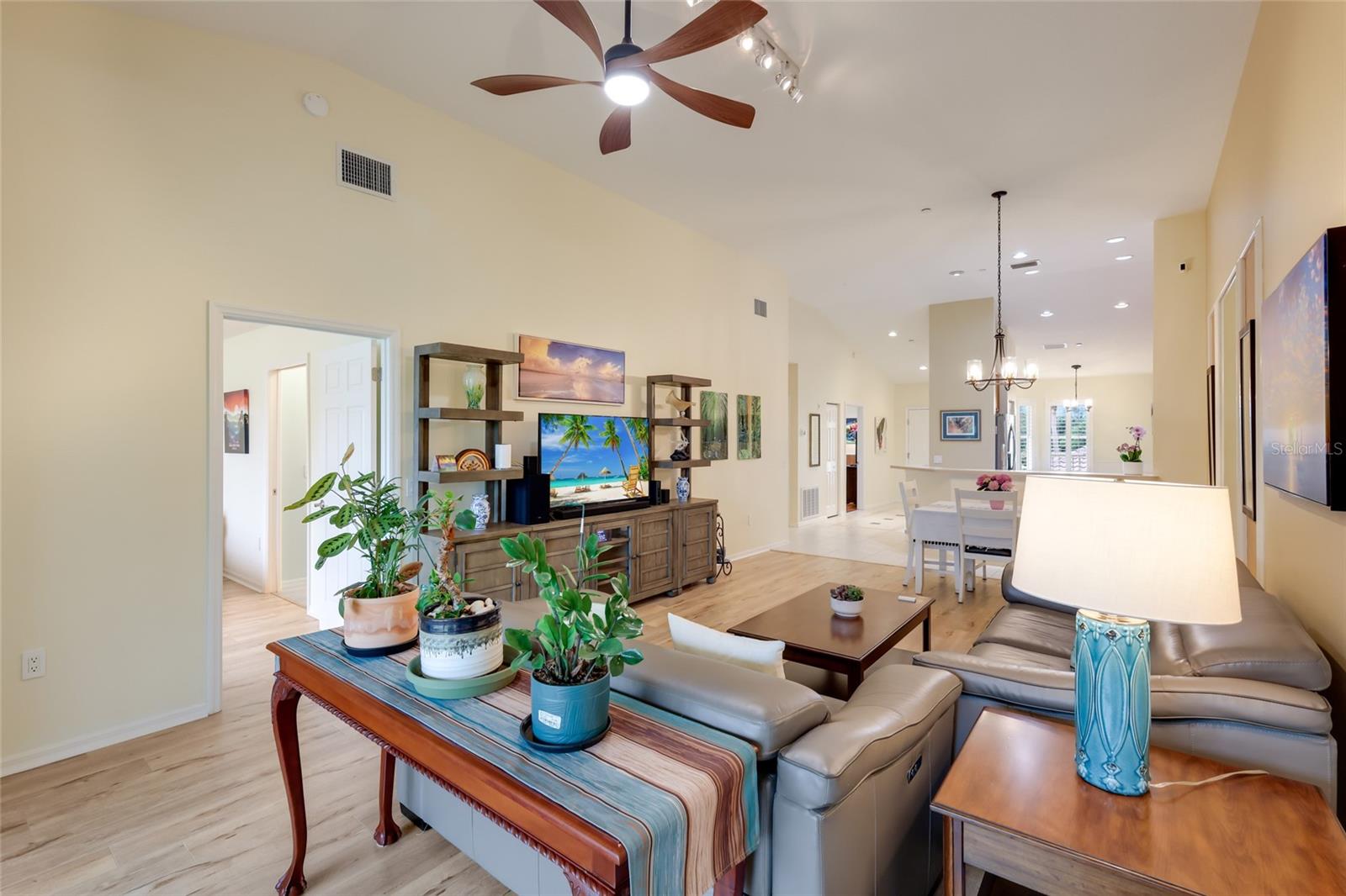 BOCA GROVE - Residential