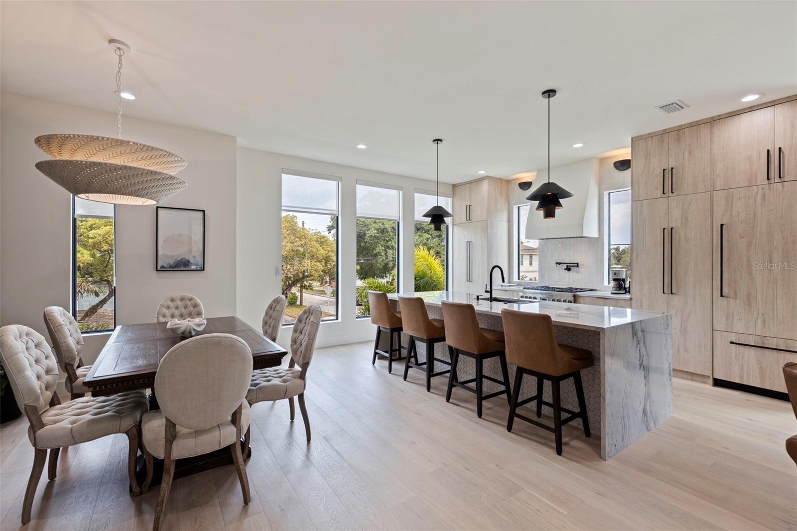 MUNRO & MC INTOSHS ADD - Residential