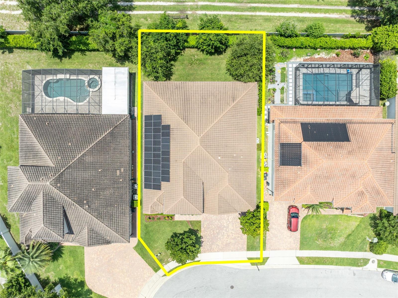 LAKESIDE ESTATES - Residential