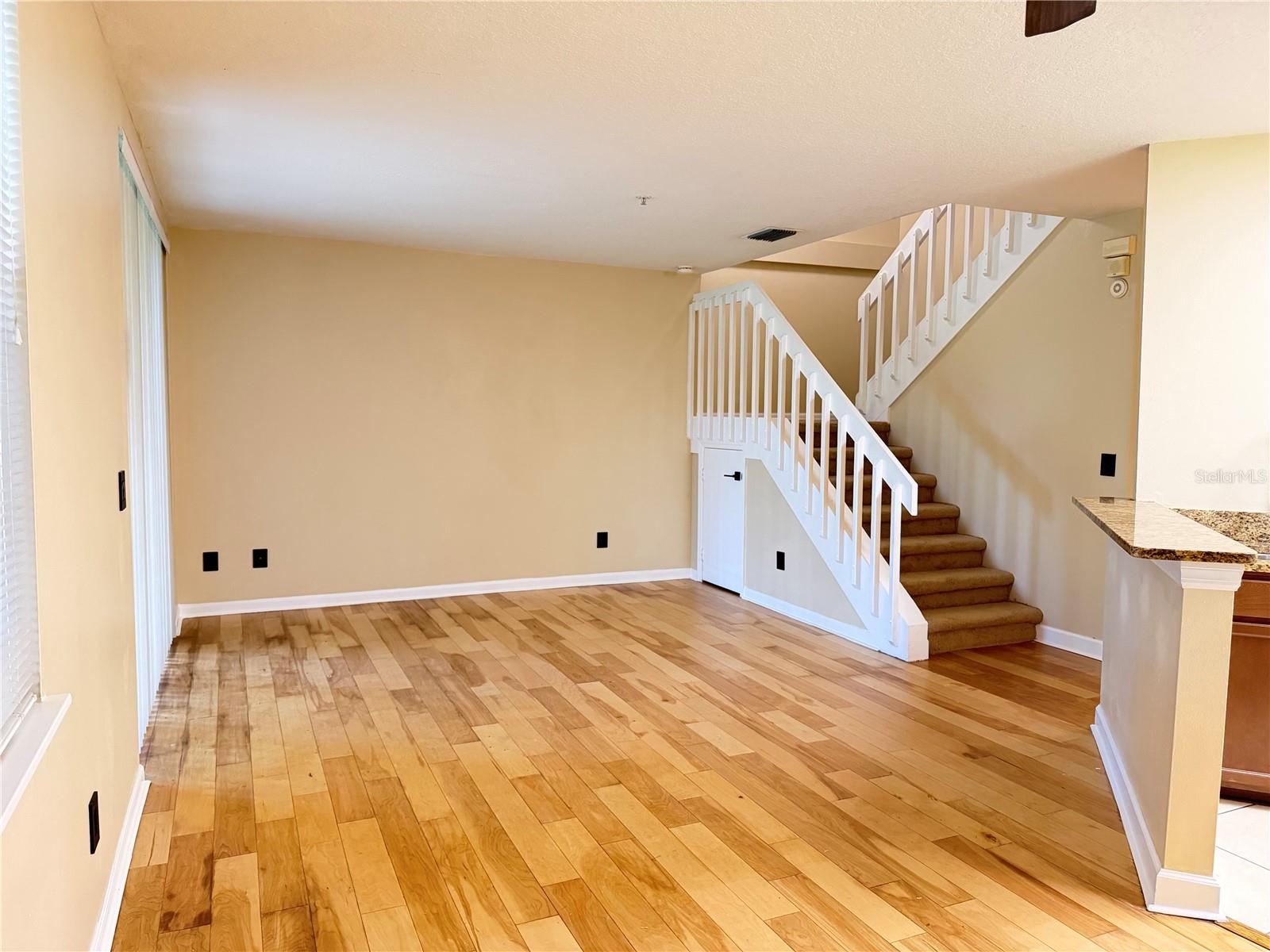 TOWNHOMES ROSEMONT GREEN - Residential Lease