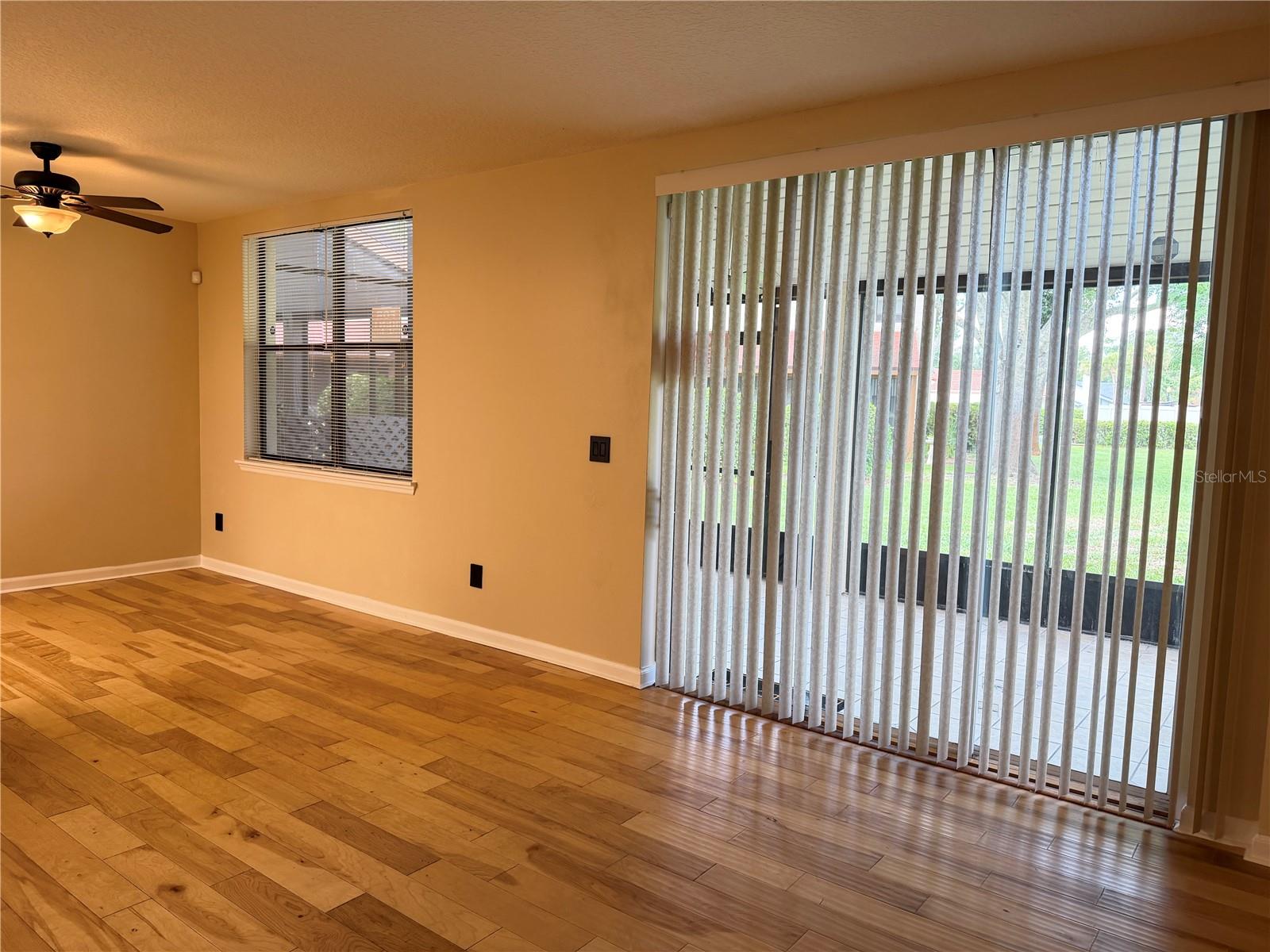 TOWNHOMES ROSEMONT GREEN - Residential Lease