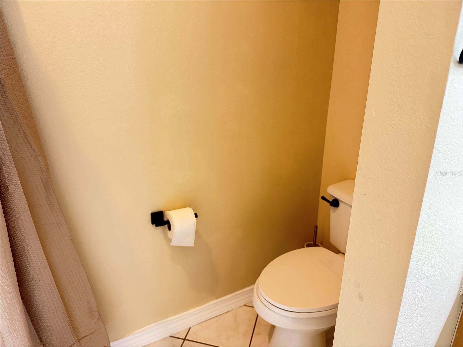 TOWNHOMES ROSEMONT GREEN - Residential Lease