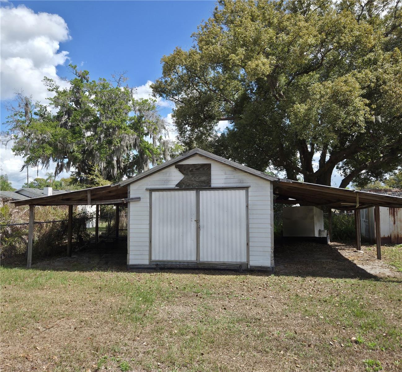 RICHLAND MANOR - Residential