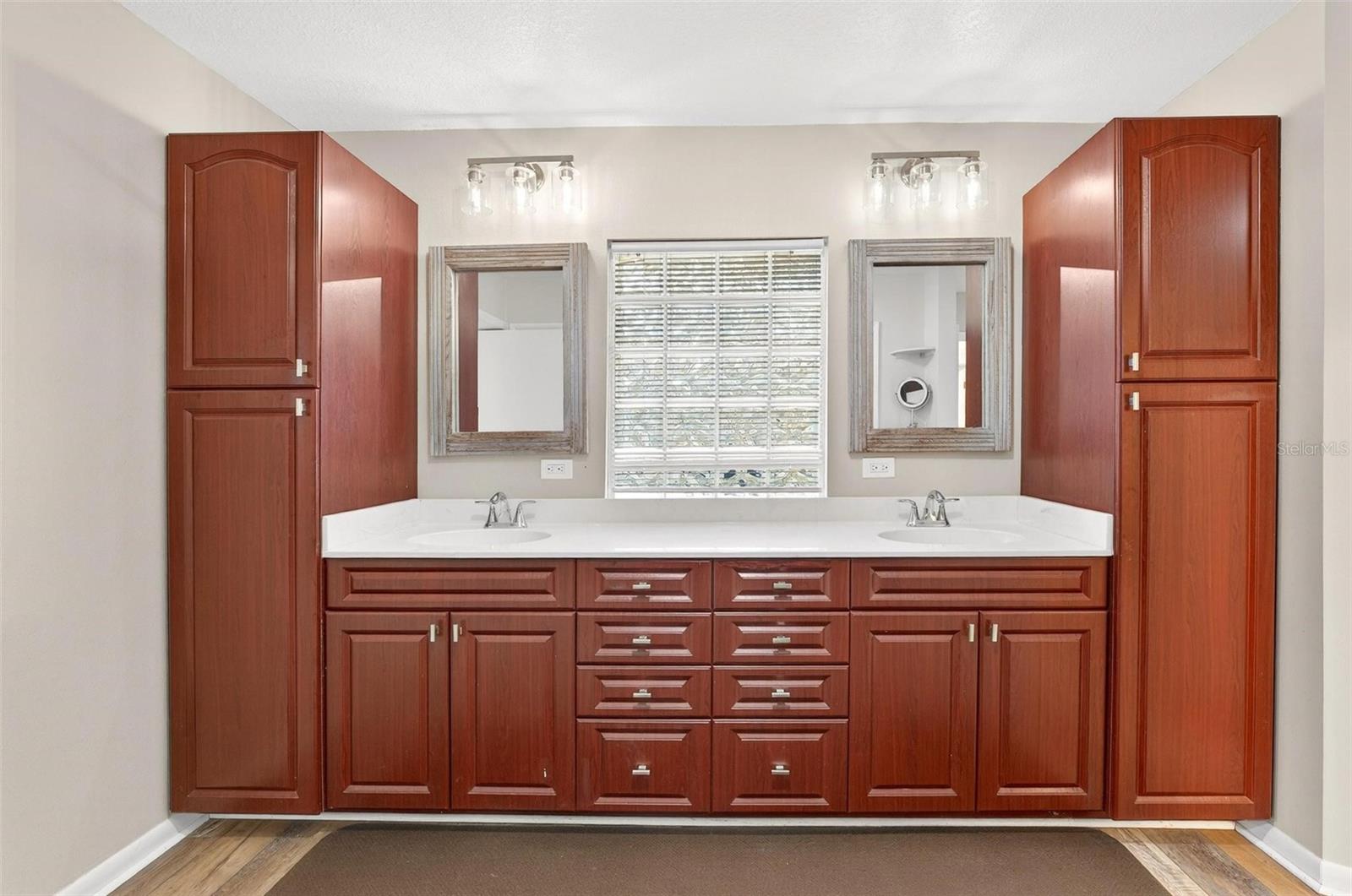 NORTH STAR RANCHETTES - Residential