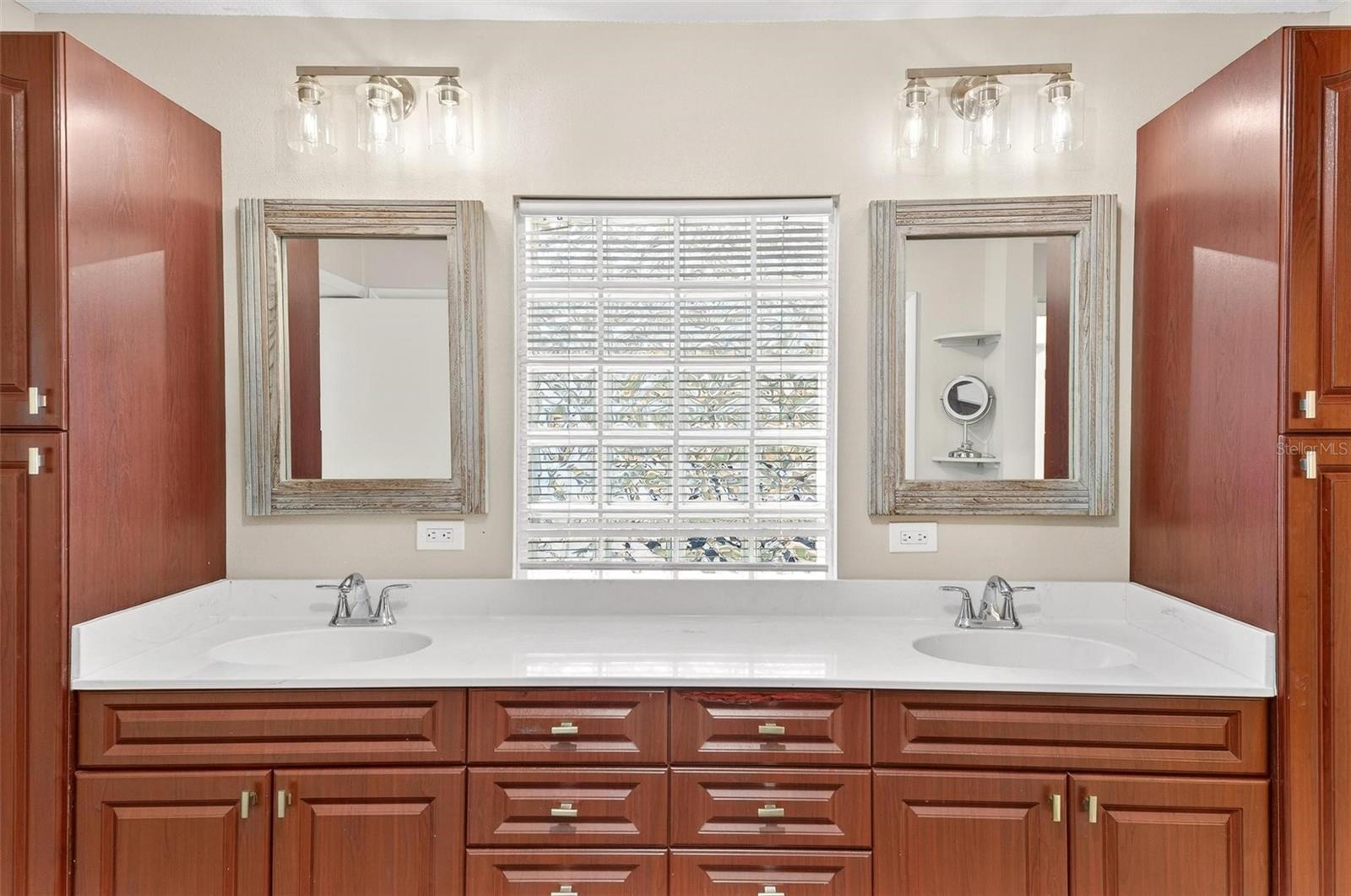 NORTH STAR RANCHETTES - Residential