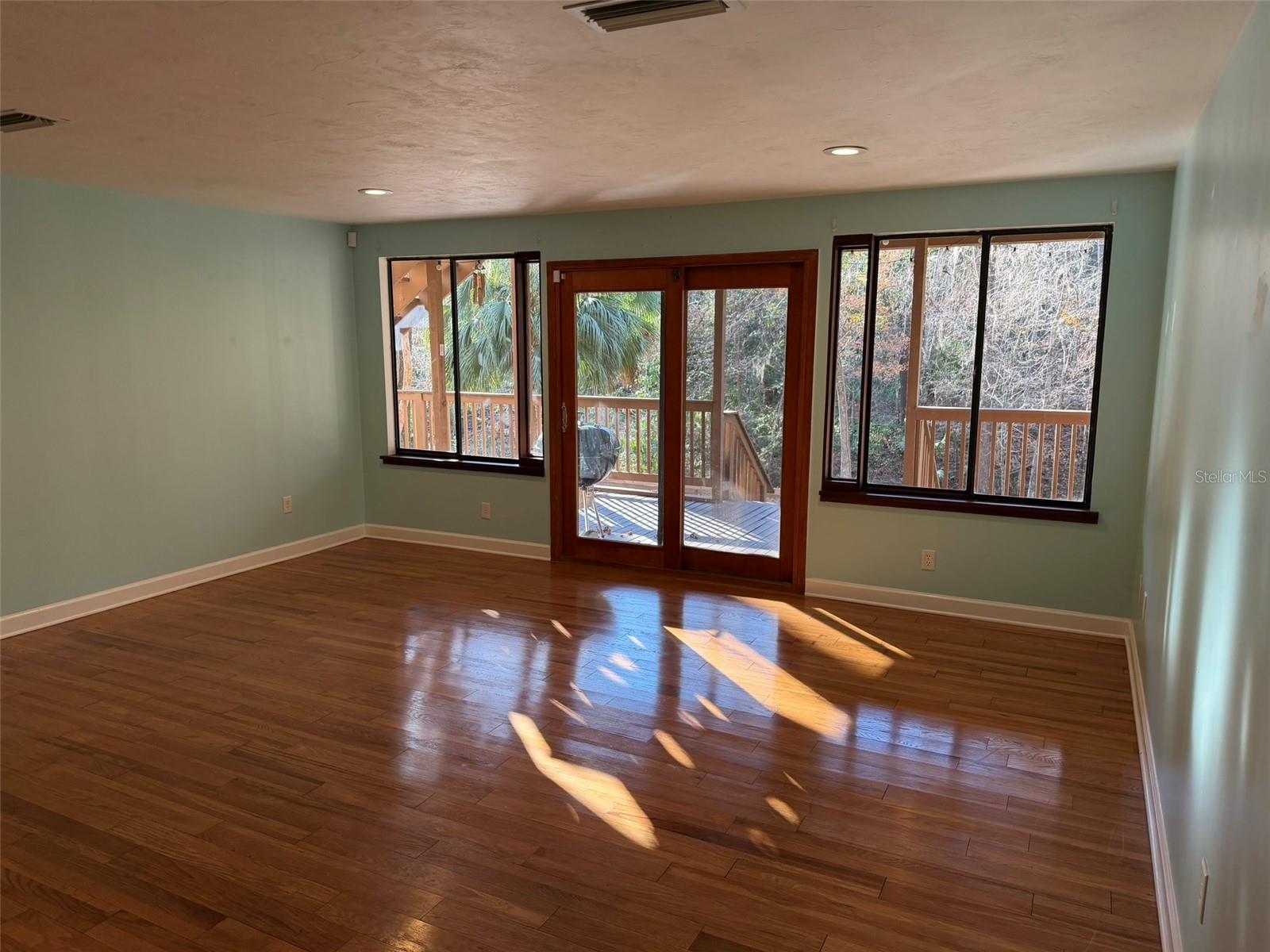 MAPLE HILL - Residential Lease
