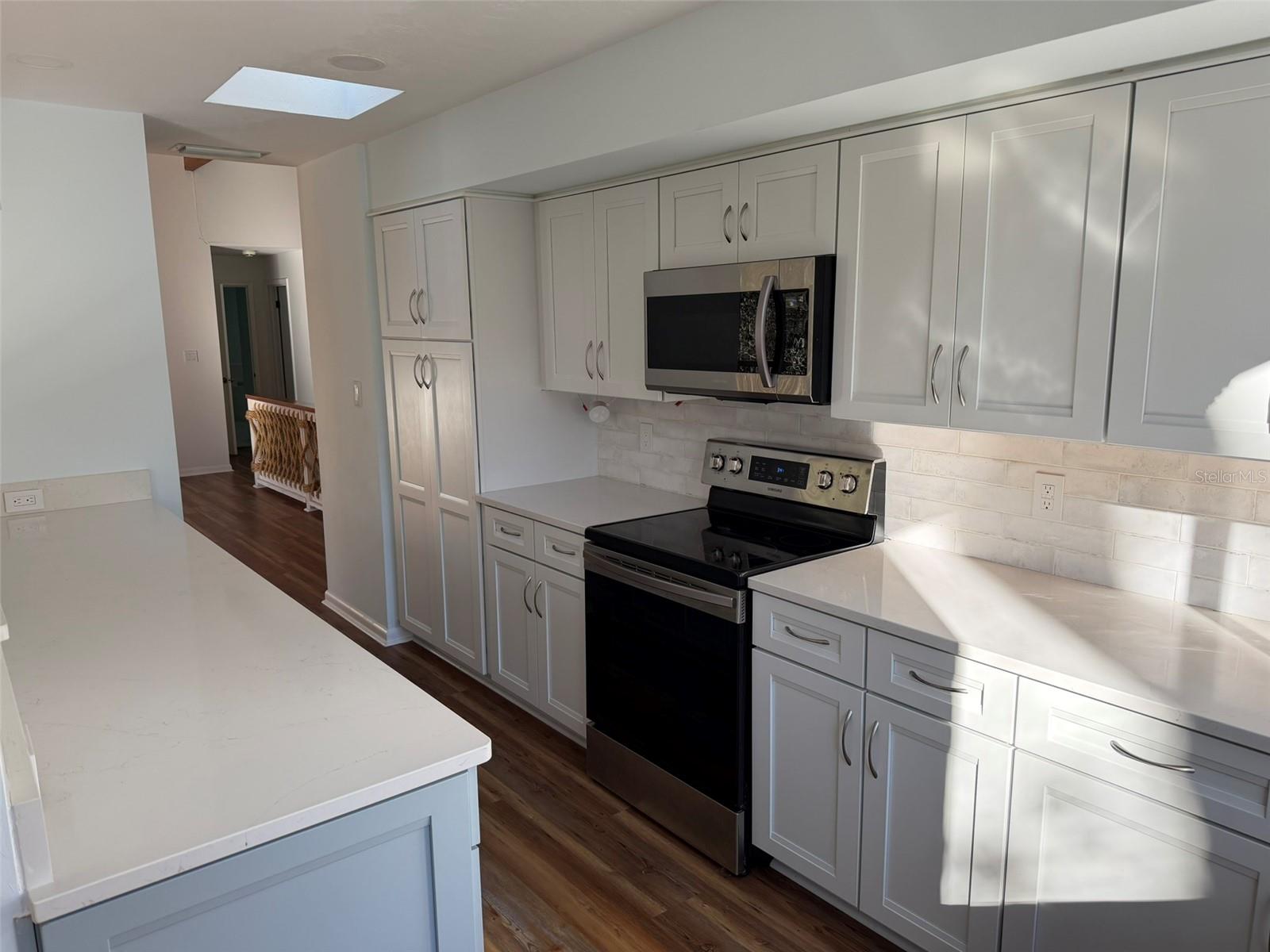 MAPLE HILL - Residential Lease