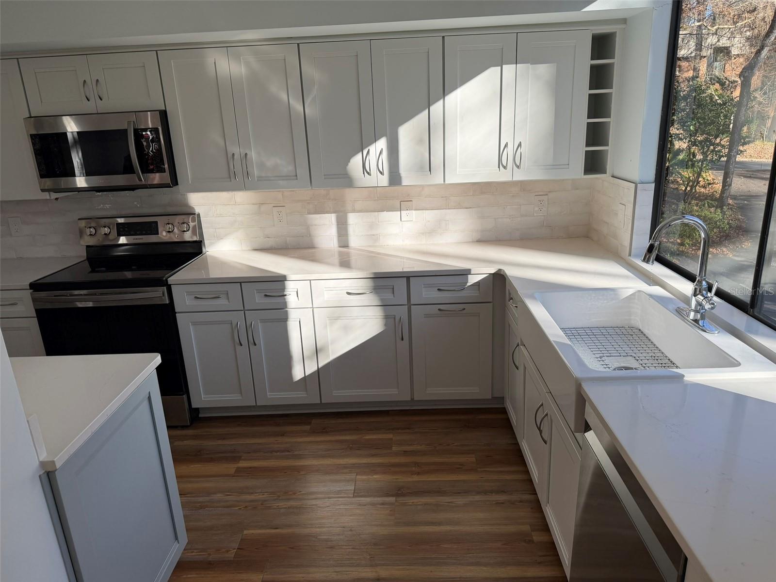 MAPLE HILL - Residential Lease