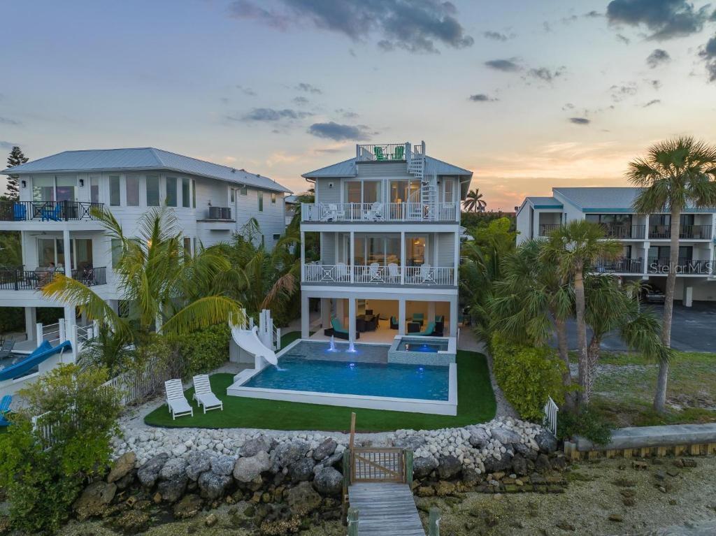 CORTEZ BEACH - Residential