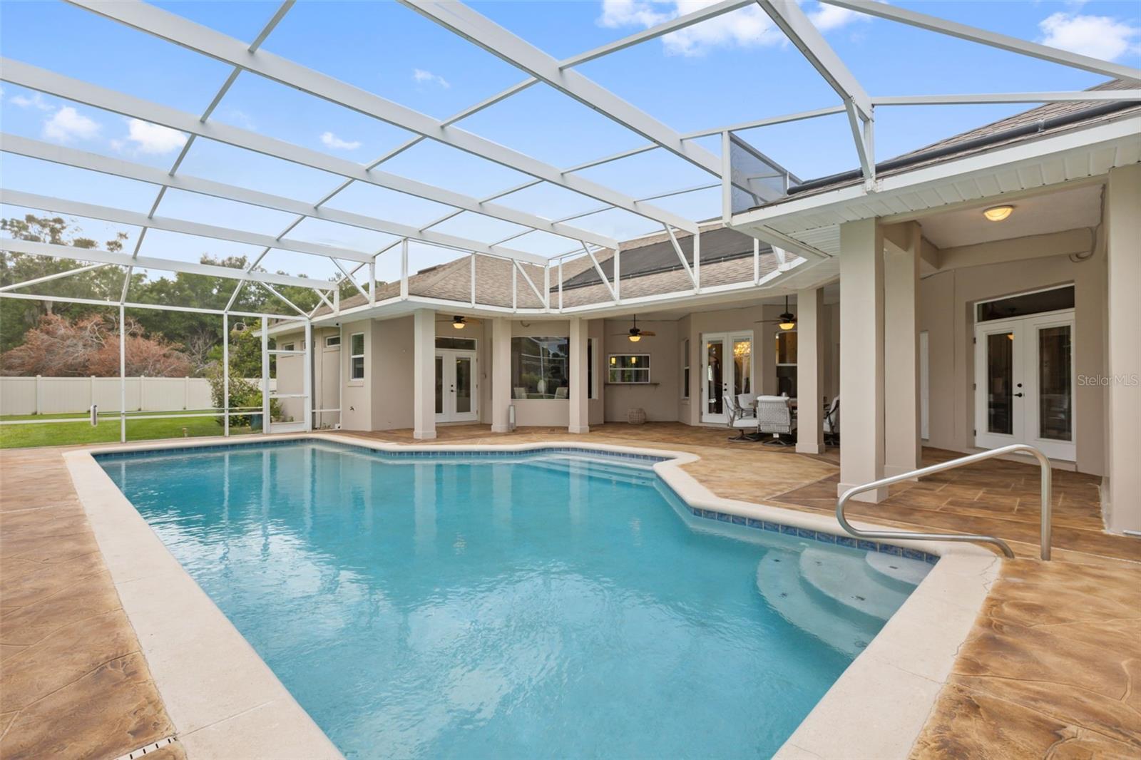 SQUIRREL POINT SUB - Residential