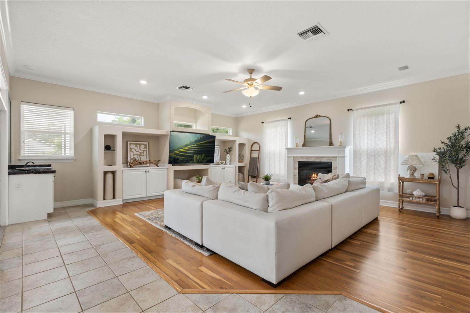 SQUIRREL POINT SUB - Residential