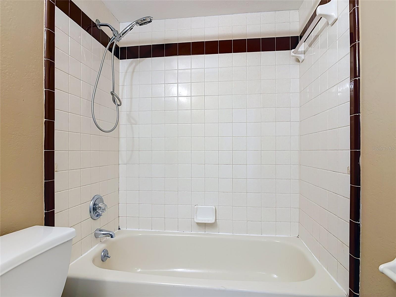 GAS LITE SQUARE - Residential