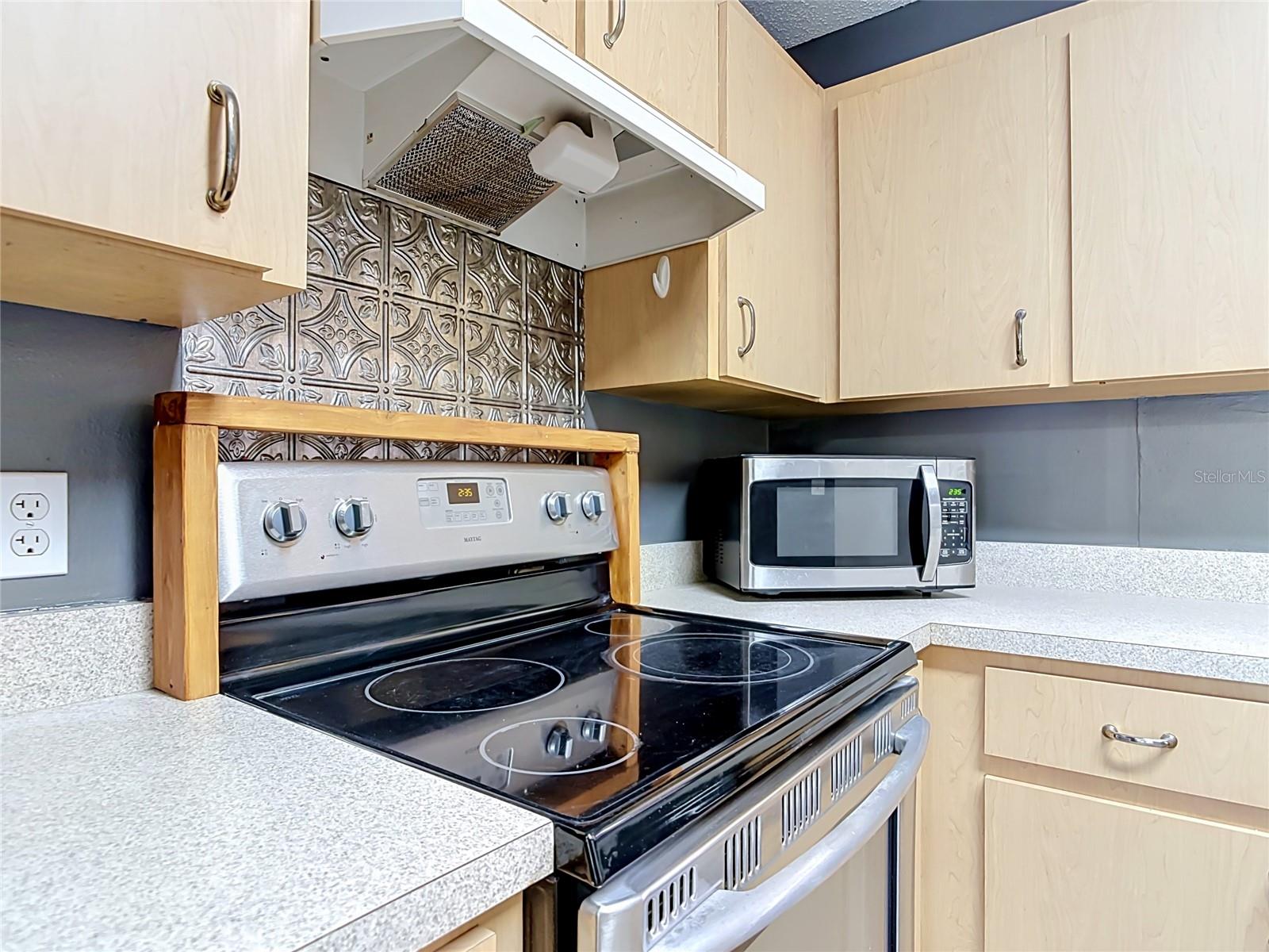 GAS LITE SQUARE - Residential