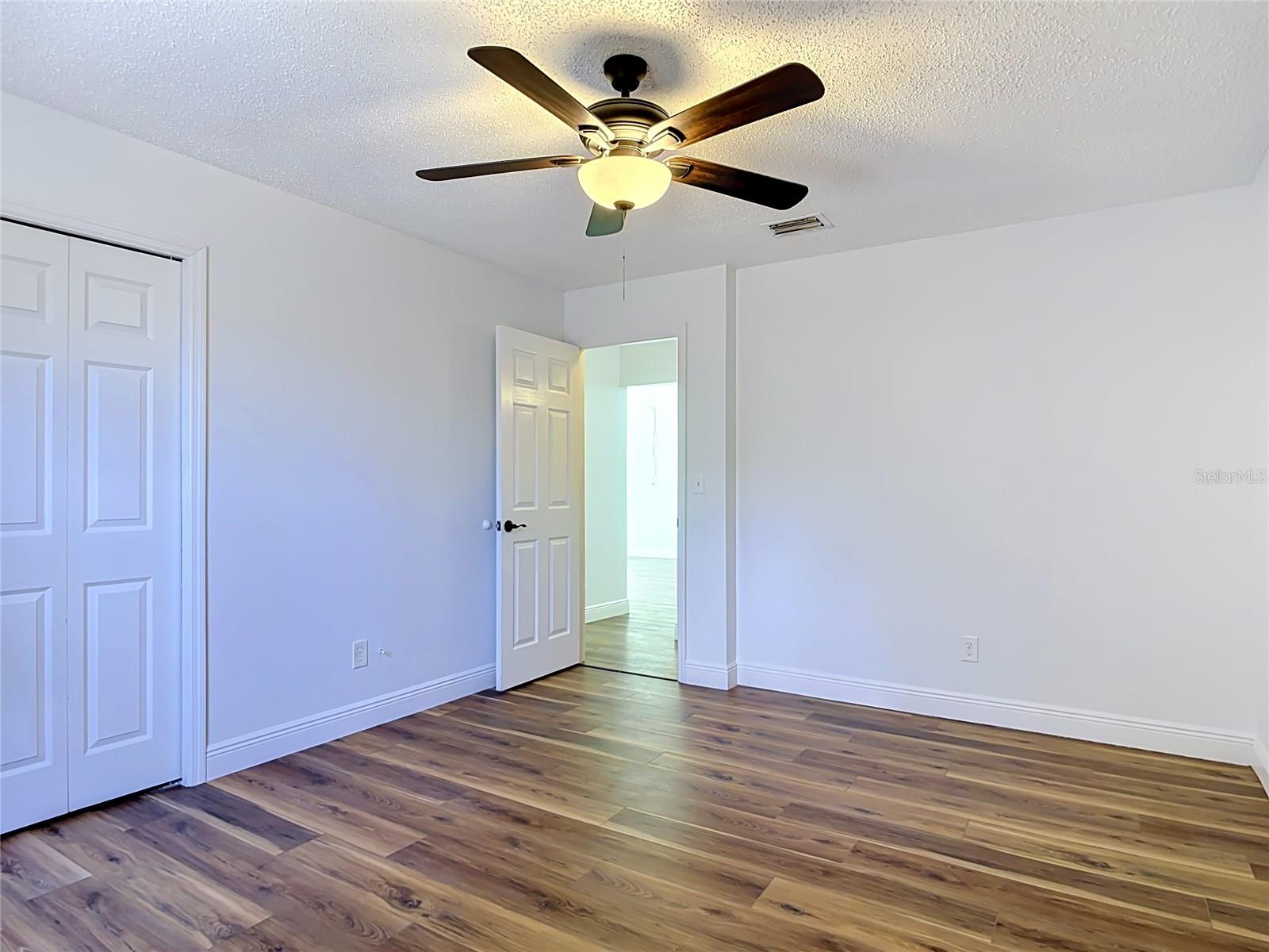 GAS LITE SQUARE - Residential