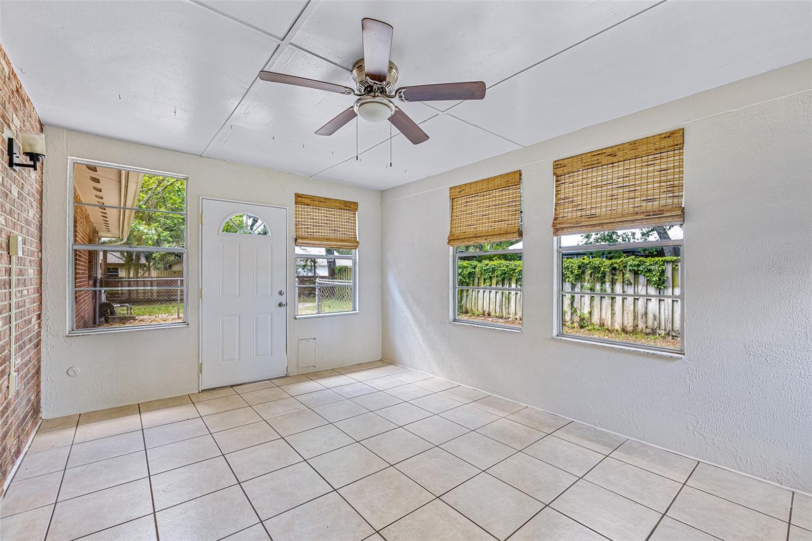 BEACON WOODS UNIT 01 - Residential