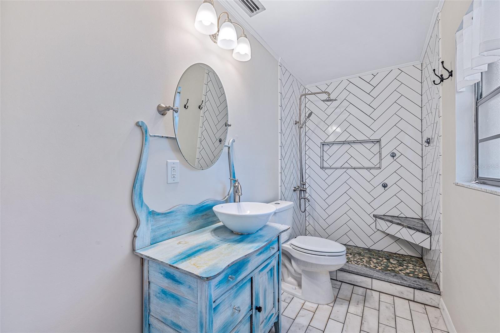 BEACON WOODS UNIT 01 - Residential