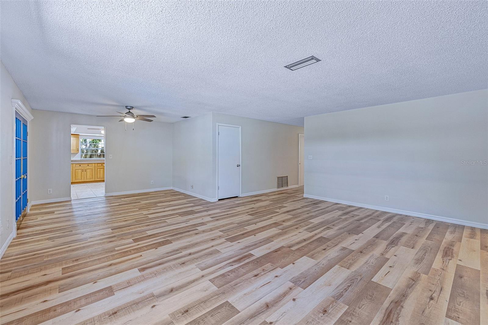BEACON WOODS UNIT 01 - Residential